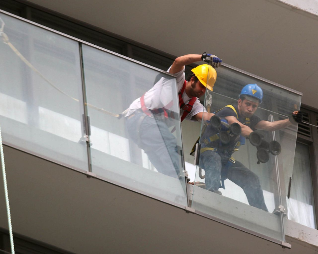 Noida Glass and Aluminium Works | +91 99716 72621